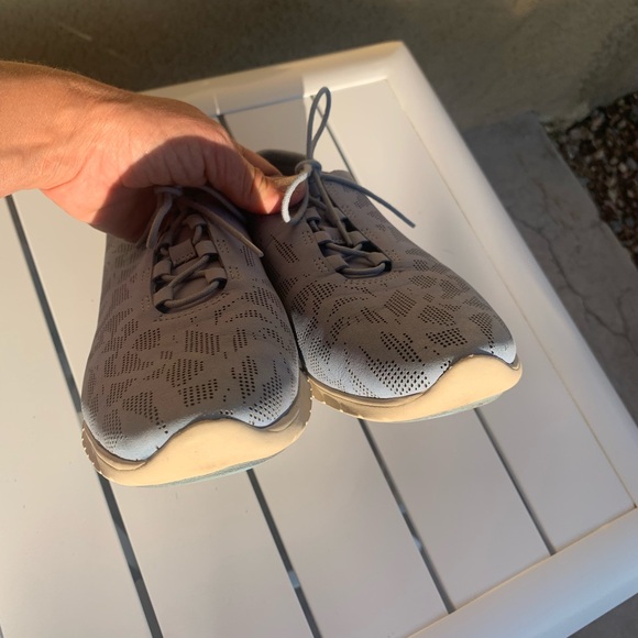 Cole Haan zero grand baby blue leather sneakers perforated size 10B - Picture 3 of 13